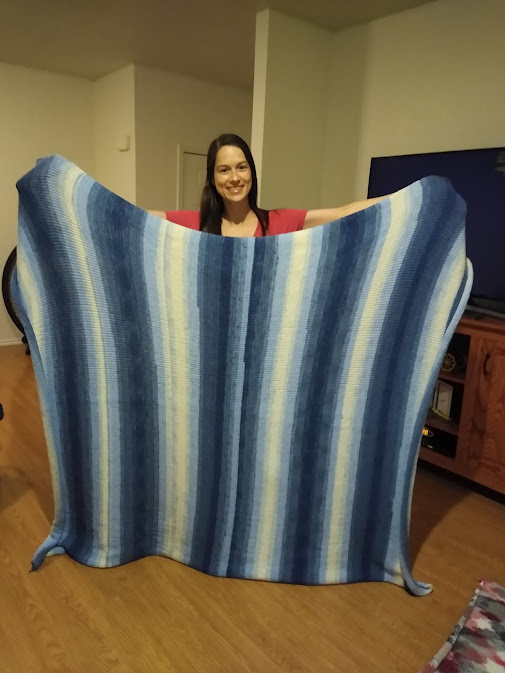 Blue and white ombre blanket